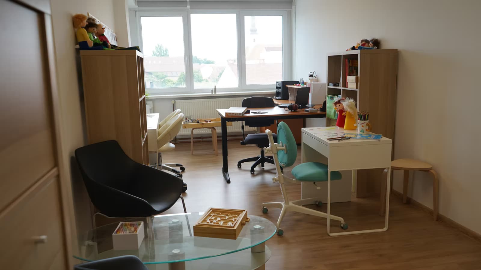 Priestor kancelárie, fotografia 1 z 18